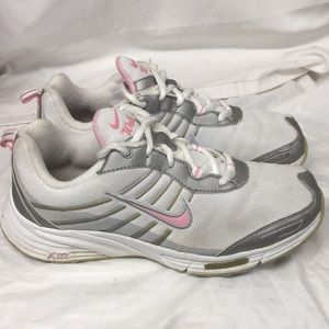 Nike walk sneakers ladies sz 7.5